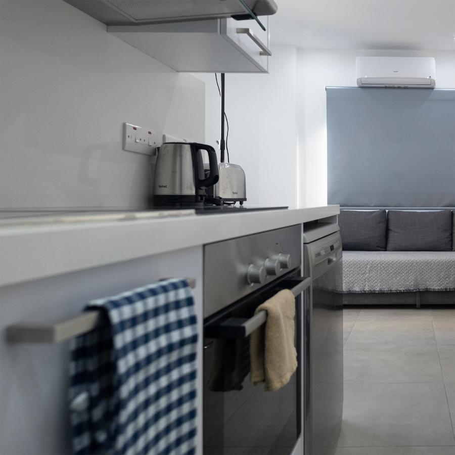 Lovely 2 Bed Apartment In Larnaca City Centre Luaran gambar